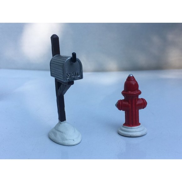 Dept 56 Fire Hydrant & Mailbox Original Snow Village Accessory From 1988 - Picture 2 of 7